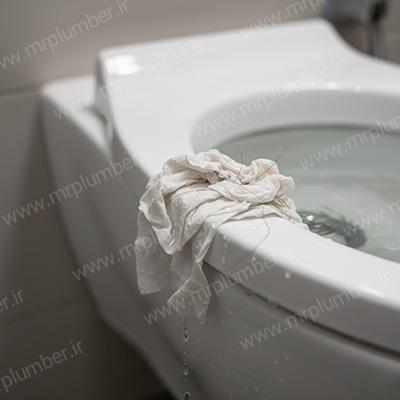 چرا توالت وال هنگ میگیرد؟